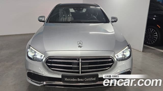Mercedes-Benz E-Class 2023 — ფოტო 1/20
