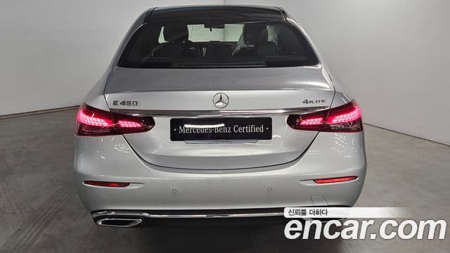 Mercedes-Benz E-Class 2023 — ფოტო 3/20