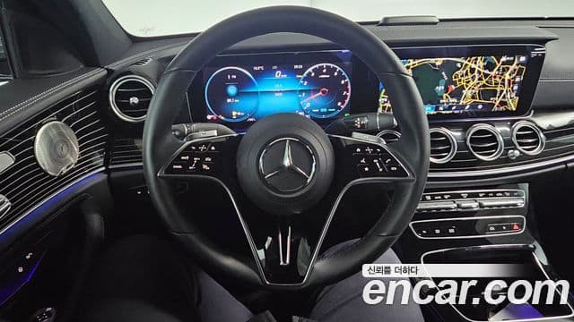 Mercedes-Benz E-Class 2023 — ფოტო 10/20