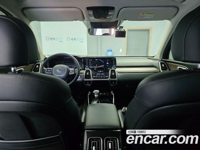 Kia Sorento 2020 — ფოტო 15/19