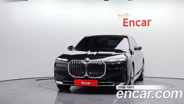 BMW 7 Series 2023 — Şəkil 13/20