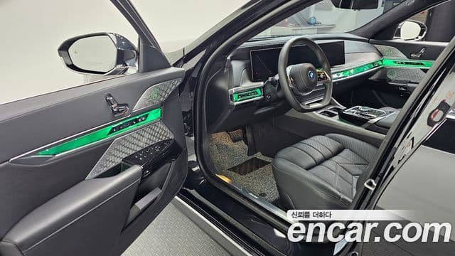BMW 7 Series 2023 — Şəkil 17/20