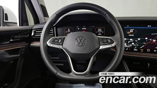 Volkswagen Touareg 2025 — ფოტო 13/20