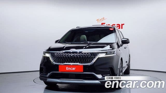 Kia Carnival 2021 — ფოტო 3/20