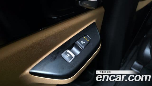 Kia Carnival 2022 — Фото 19/20