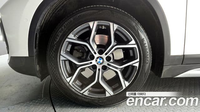 BMW X1 2021 — Фото 5/20