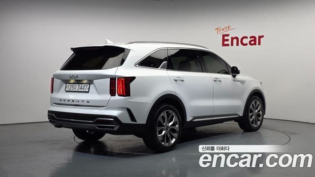 Kia Sorento 2021 — ფოტო 2/20