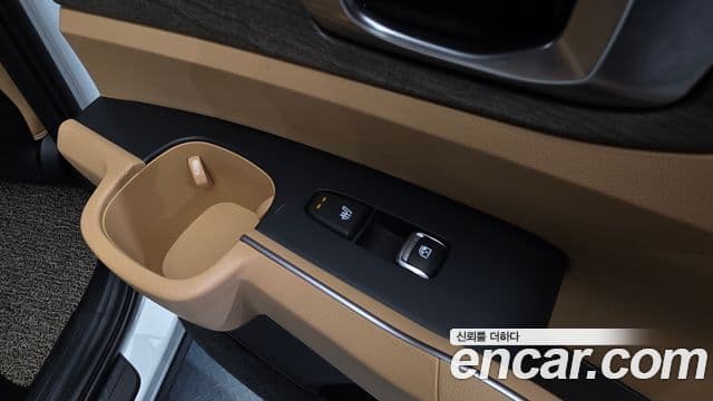 Kia Sorento 2021 — ფოტო 19/20