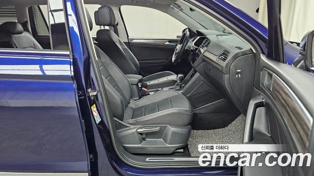 Volkswagen Tiguan Allspace 2022 — ფოტო 11/20