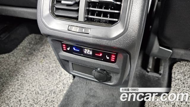 Volkswagen Tiguan Allspace 2022 — ფოტო 18/20