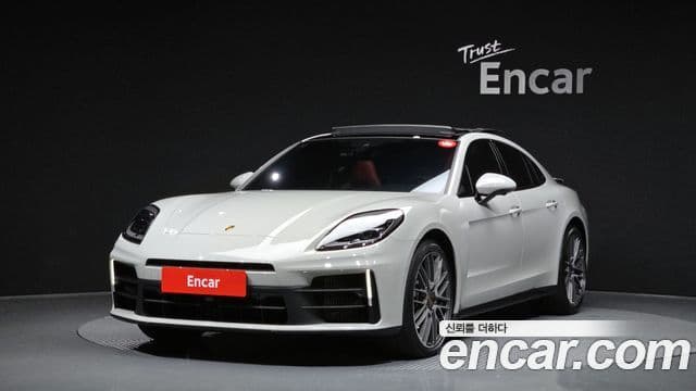 Porsche Panamera 2025 — Photo 8/20
