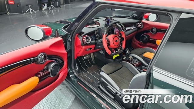 Mini Cooper S 2022 — ფოტო 11/20