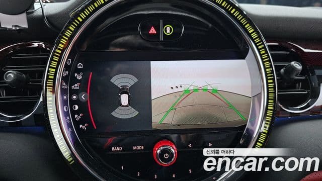 Mini Cooper S 2022 — ფოტო 14/20