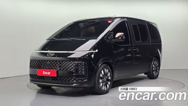 Hyundai Staria 2021 — ფოტო 1/20
