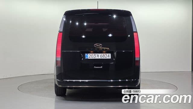 Hyundai Staria 2021 — ფოტო 4/20