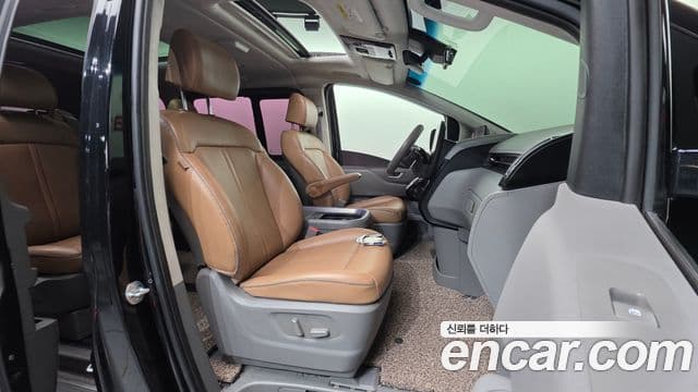 Hyundai Staria 2021 — ფოტო 10/20
