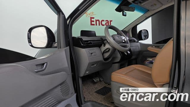 Hyundai Staria 2021 — ფოტო 12/20