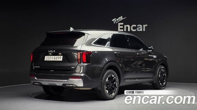 Kia Sorento 2023 — Şəkil 2/20