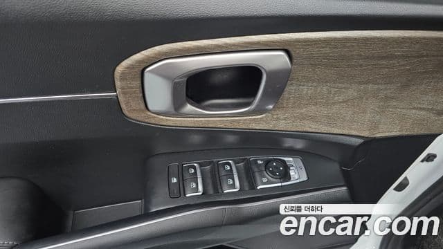 Kia Sorento 2020 — ფოტო 17/20