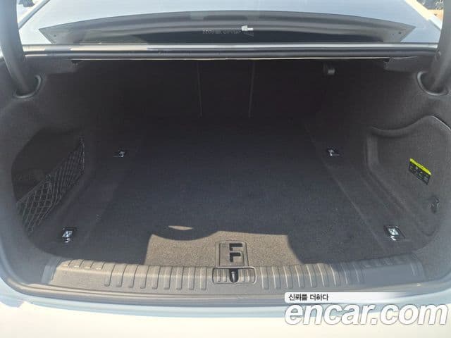 Audi A6 2022 — ფოტო 6/20