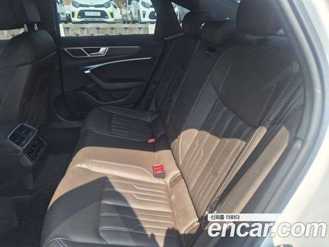 Audi A6 2022 — ფოტო 19/20