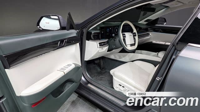 Hyundai Grandeur 2023 — ფოტო 8/20