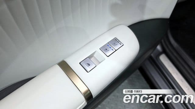 Hyundai Grandeur 2023 — ფოტო 18/20