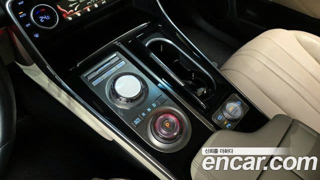 Genesis GV80 2022 — Şəkil 9/20