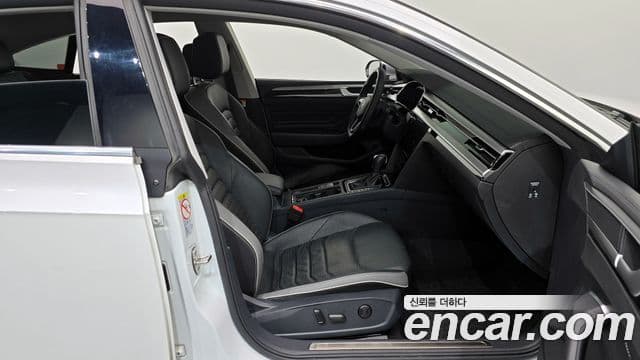 Volkswagen Arteon 2023 — Şəkil 11/20