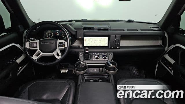 Land Rover Defender 2021 — Photo 11/20