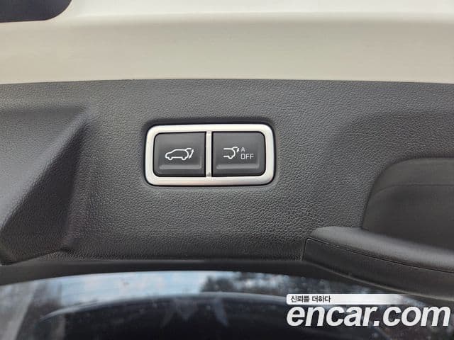 Kia Sorento 2023 — фото 12 из 14