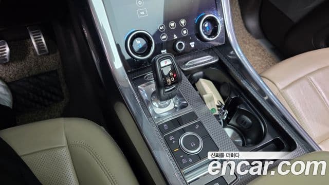 Land Rover Range Rover Sport 2018 — Photo 2/20