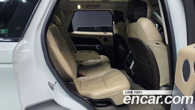 Land Rover Range Rover Sport 2018 — Photo 18/20