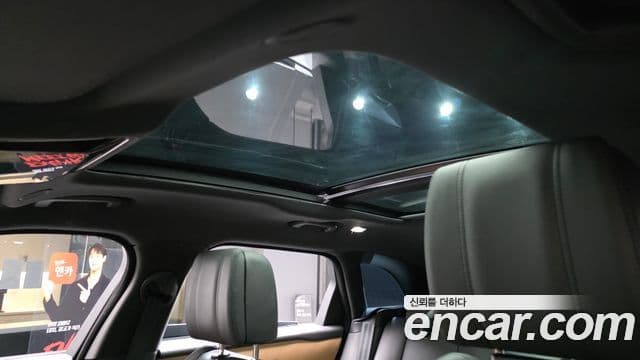 Land Rover Range Rover Velar 2024 — ფოტო 19/20