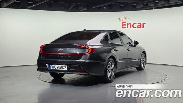Hyundai Sonata 2021 — ფოტო 2/20