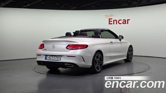 Mercedes-Benz C-Class 2023 — ფოტო 2/20