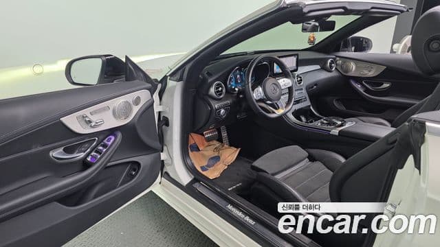 Mercedes-Benz C-Class 2023 — ფოტო 11/20