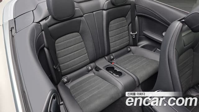 Mercedes-Benz C-Class 2023 — ფოტო 12/20