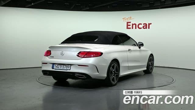 Mercedes-Benz C-Class 2023 — ფოტო 20/20