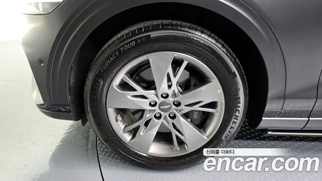 Genesis GV70 2023 — Photo 6/20