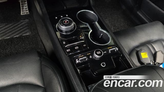 Kia K5 2023 — Şəkil 9/20