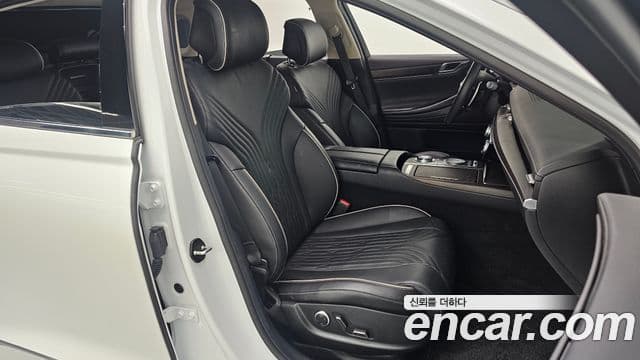 Genesis G80 2021 — ფოტო 18/20