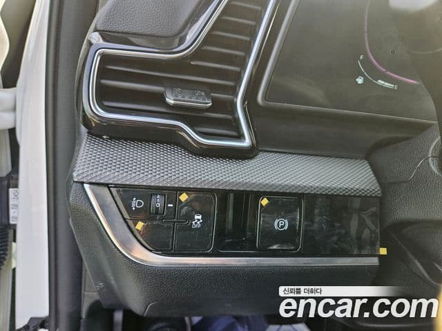 Kia Sportage 2023 — Şəkil 16/20