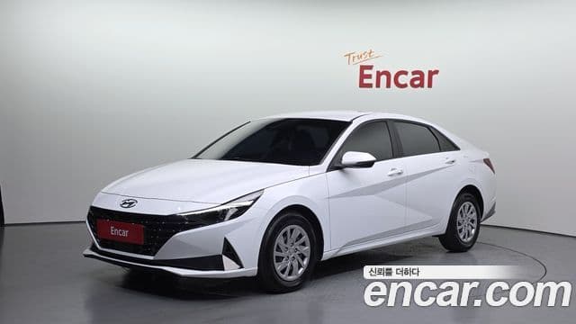 Hyundai The New Avante Hybrid 2022 — Photo 19/20