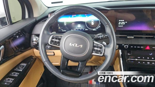 Kia Carnival 2023 — Şəkil 11/20