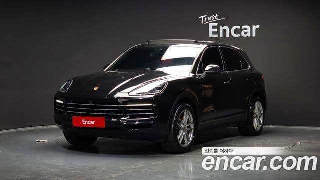 Porsche Cayenne 2019 — Photo 7/20
