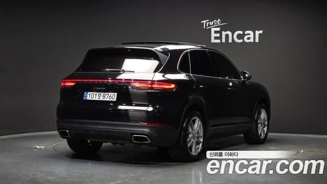 Porsche Cayenne 2019 — Photo 15/20