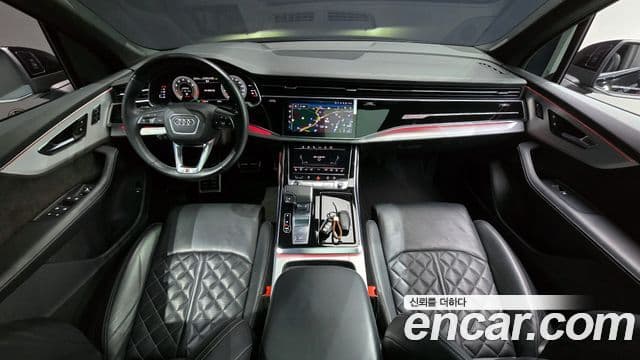 Audi Q7 2022 — Photo 14/20