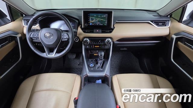 Toyota RAV4 2024 — Şəkil 18/20