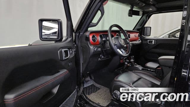 Jeep Wrangler 2023 — Şəkil 10/20